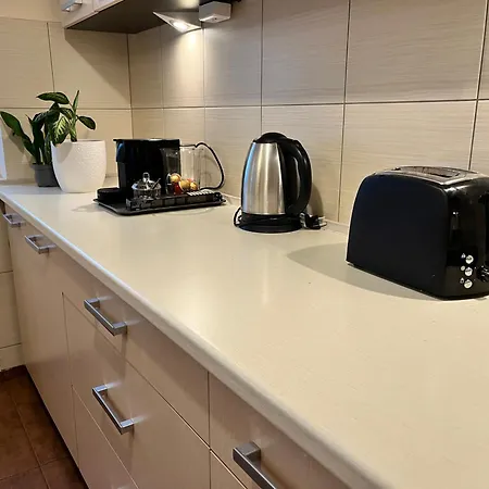 Ohmyhome-plac Zawiszy Apartamento