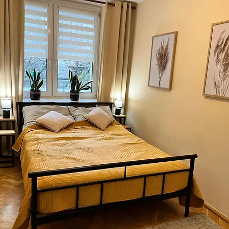 Ohmyhome Plac Zawiszy Apartment