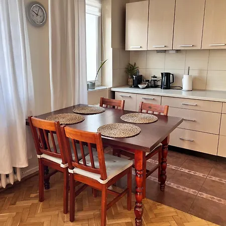 Ohmyhome-plac Zawiszy *